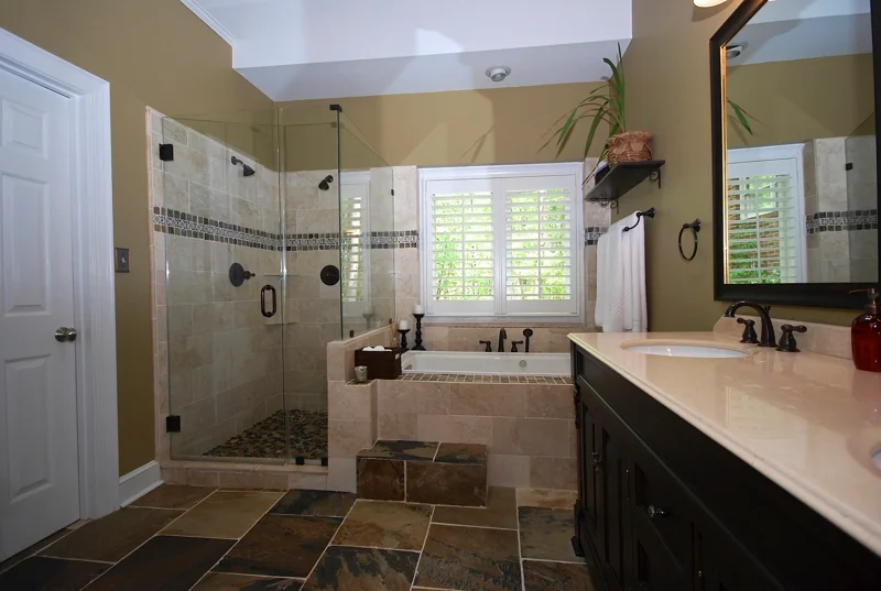 72644b_79bd929888ba4a559b9b6d8f576882ed